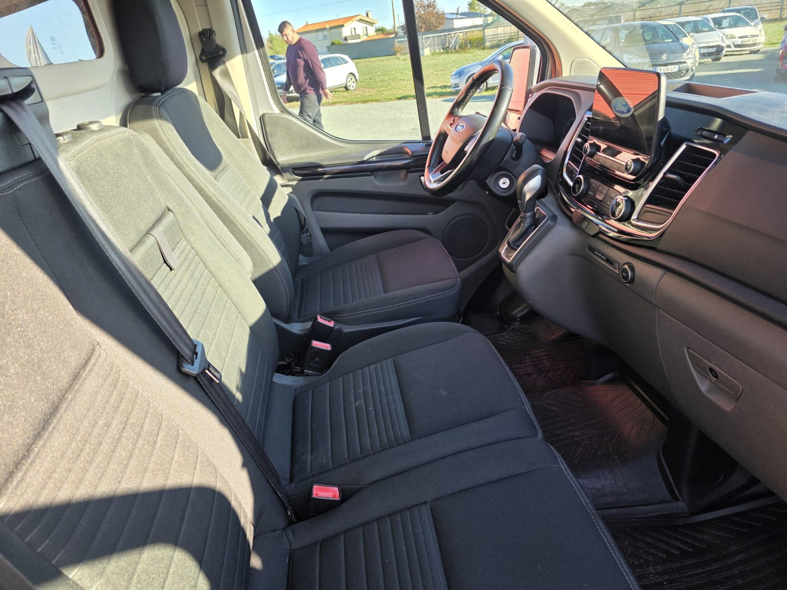 FORD TRANSIT CUSTOM LIMITED L1H1 2.0 TDCi 170 BVA6 – 1ere main – Garantie 12 mois – — photo 12