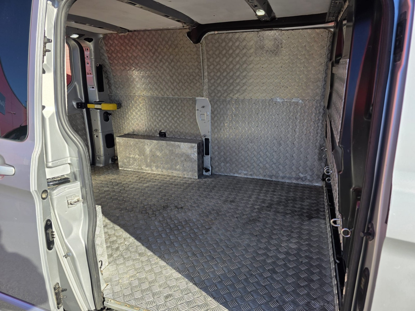 FORD TRANSIT CUSTOM LIMITED L1H1 2.0 TDCi 170 BVA6 – 1ere main – Garantie 12 mois – — photo 30