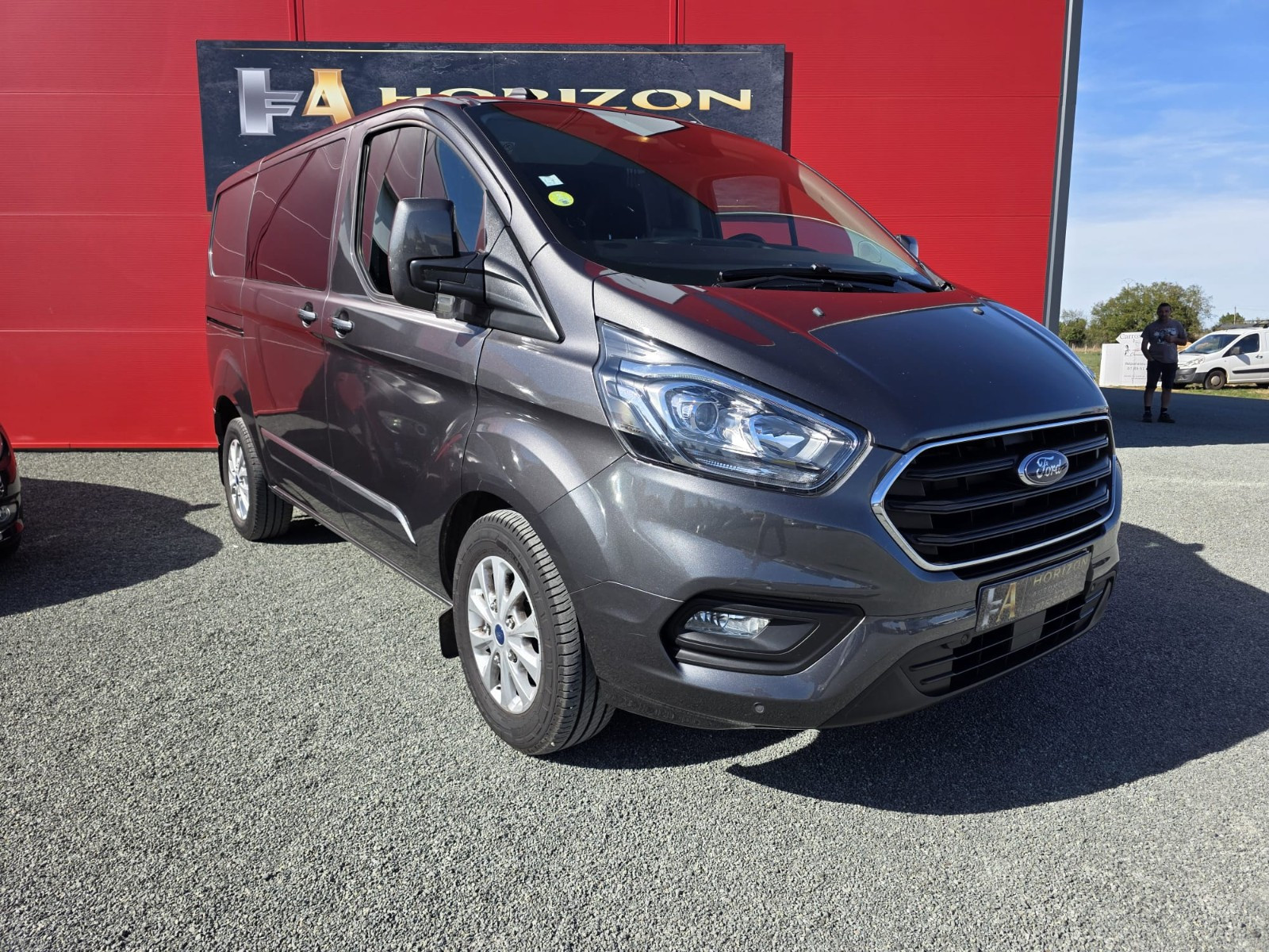FORD TRANSIT CUSTOM VAN LIMITED 280 L1H1 2.0 EcoBlue 130 S&S BVA6 7cv – GARANTIE 12 MOIS
