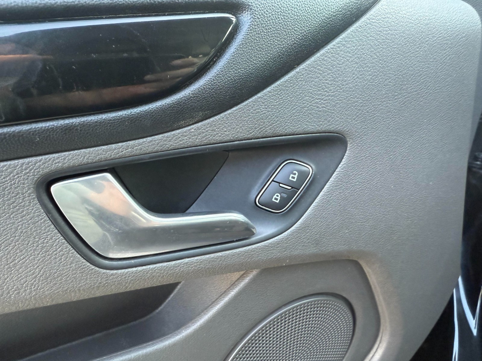 FORD TRANSIT CUSTOM FOURGON - vue 1