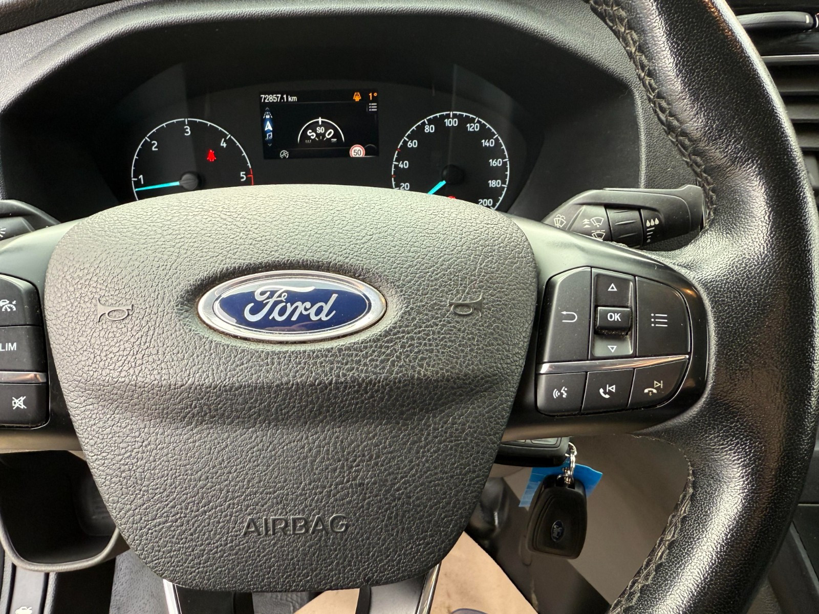 FORD TRANSIT CUSTOM FOURGON - vue 1