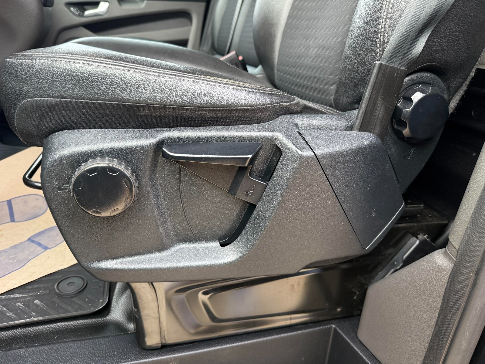 FORD TRANSIT CUSTOM FOURGON - vue 1