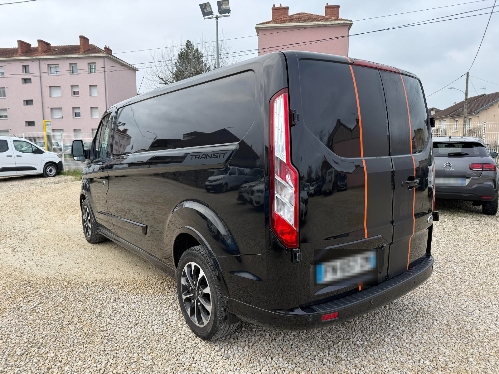 FORD TRANSIT CUSTOM FOURGON - vue 1