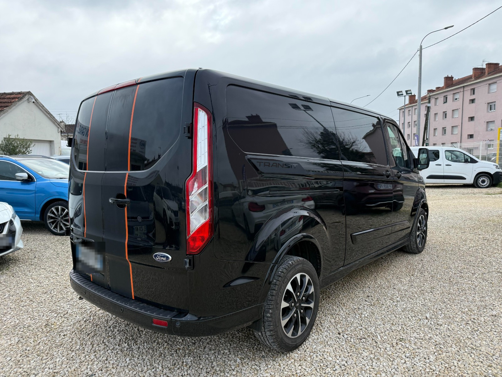 FORD TRANSIT CUSTOM FOURGON - vue 1