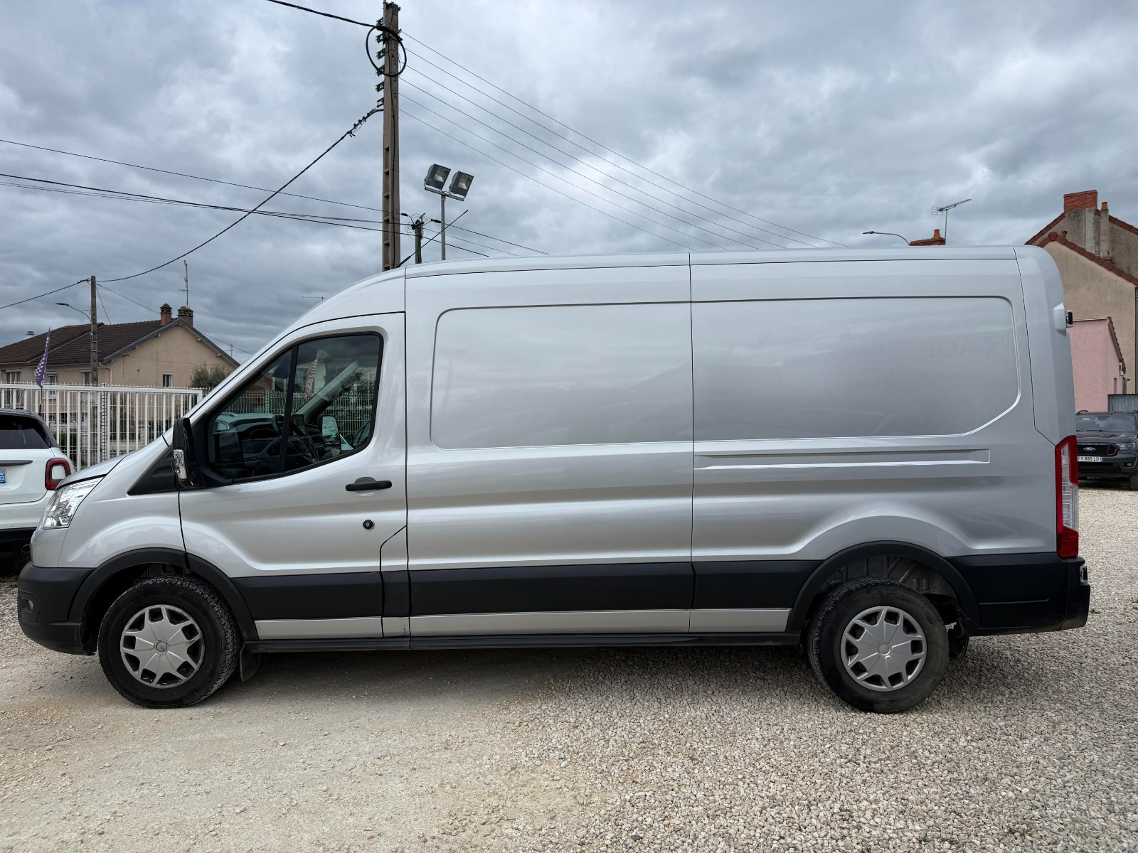FORD TRANSIT FOURGON - vue 1