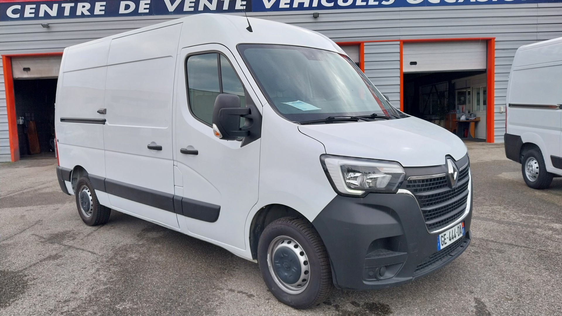 Renault Master III L2H2 2.3 BLUEDCI 135cv