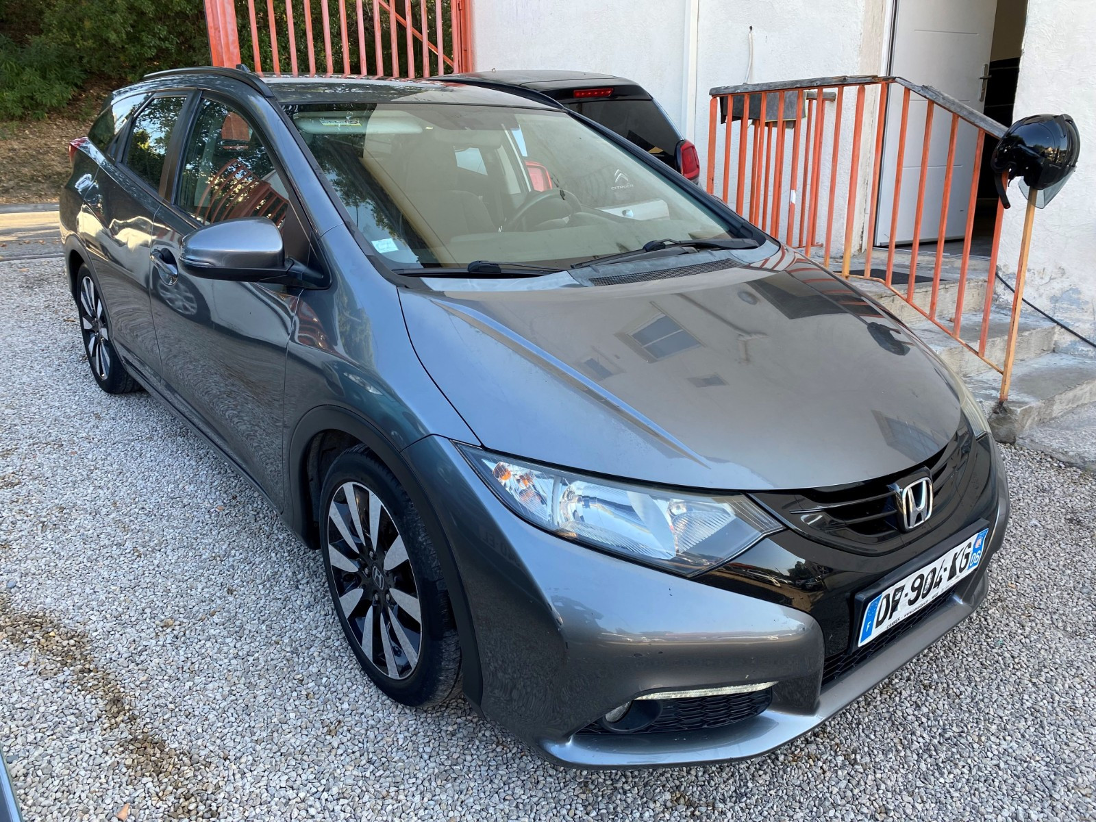 HONDA Civic break 5 - vue 1