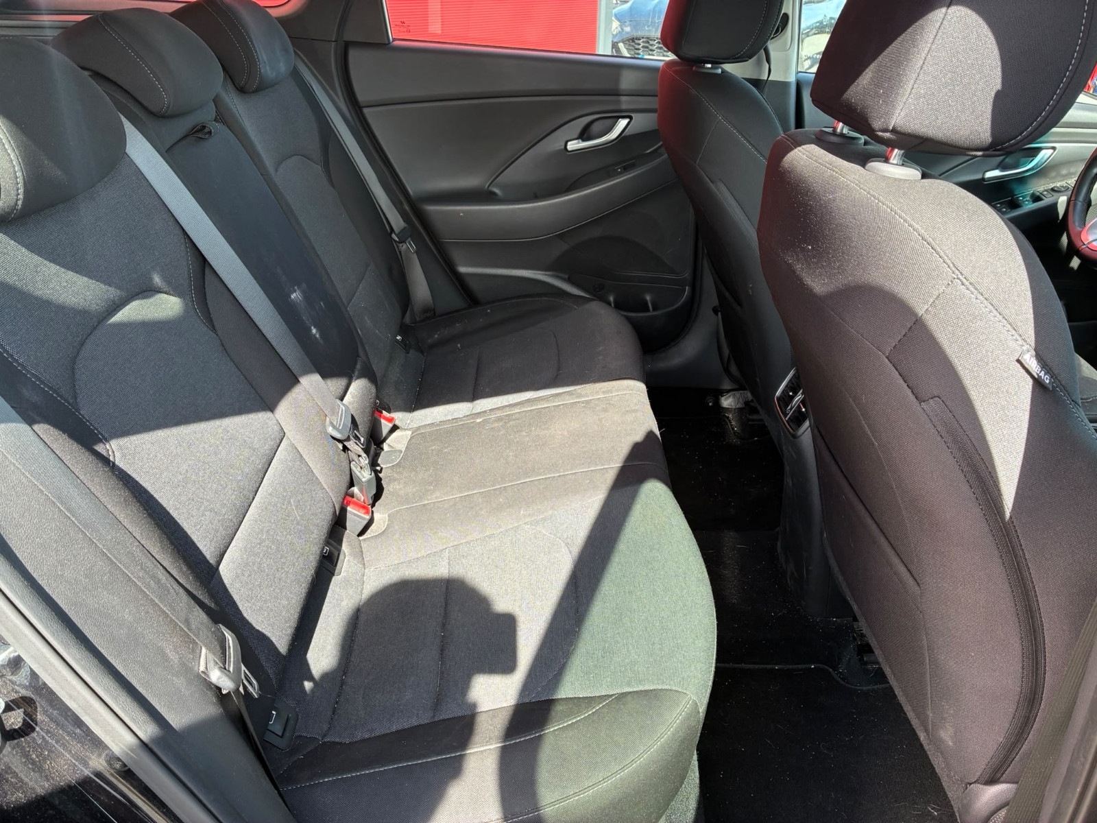Hyundai I30 Creative 1.6L CRDi 116cv – Attelage – GARANTIE 12 MOIS — photo 19
