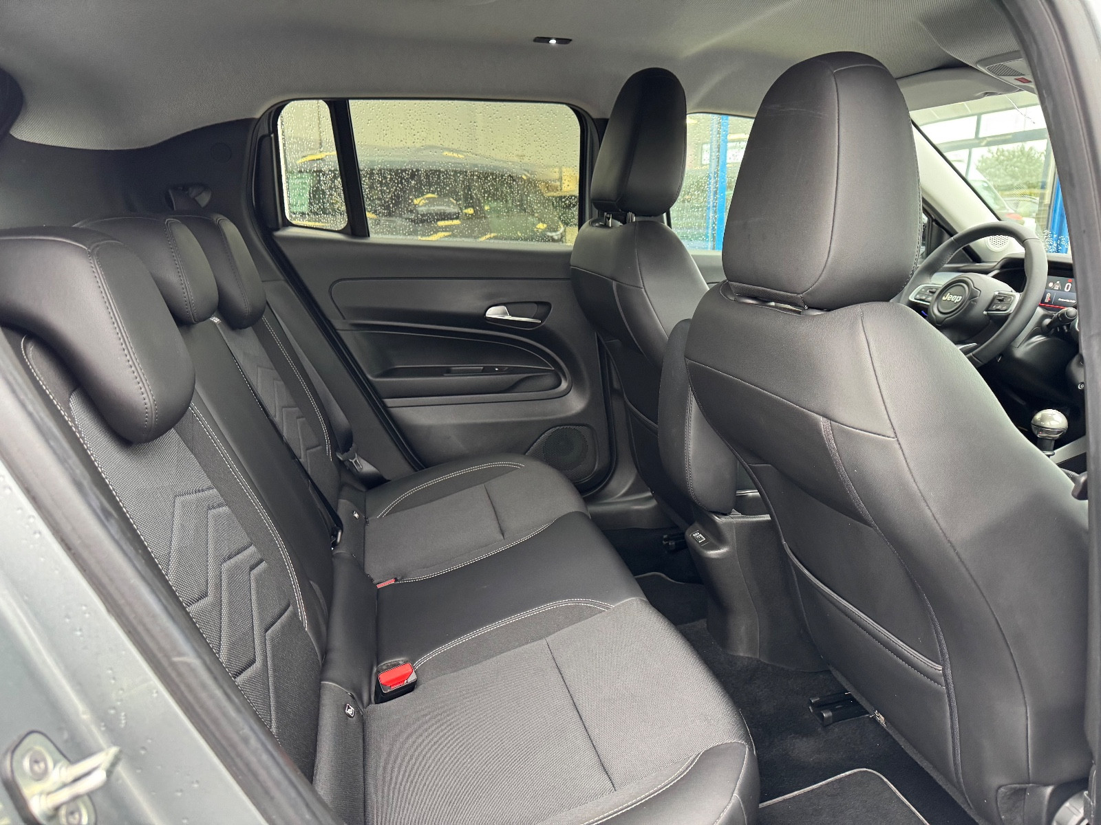 Jeep Avenger Summit 1.2l 100 ch bvm6 - vue 1