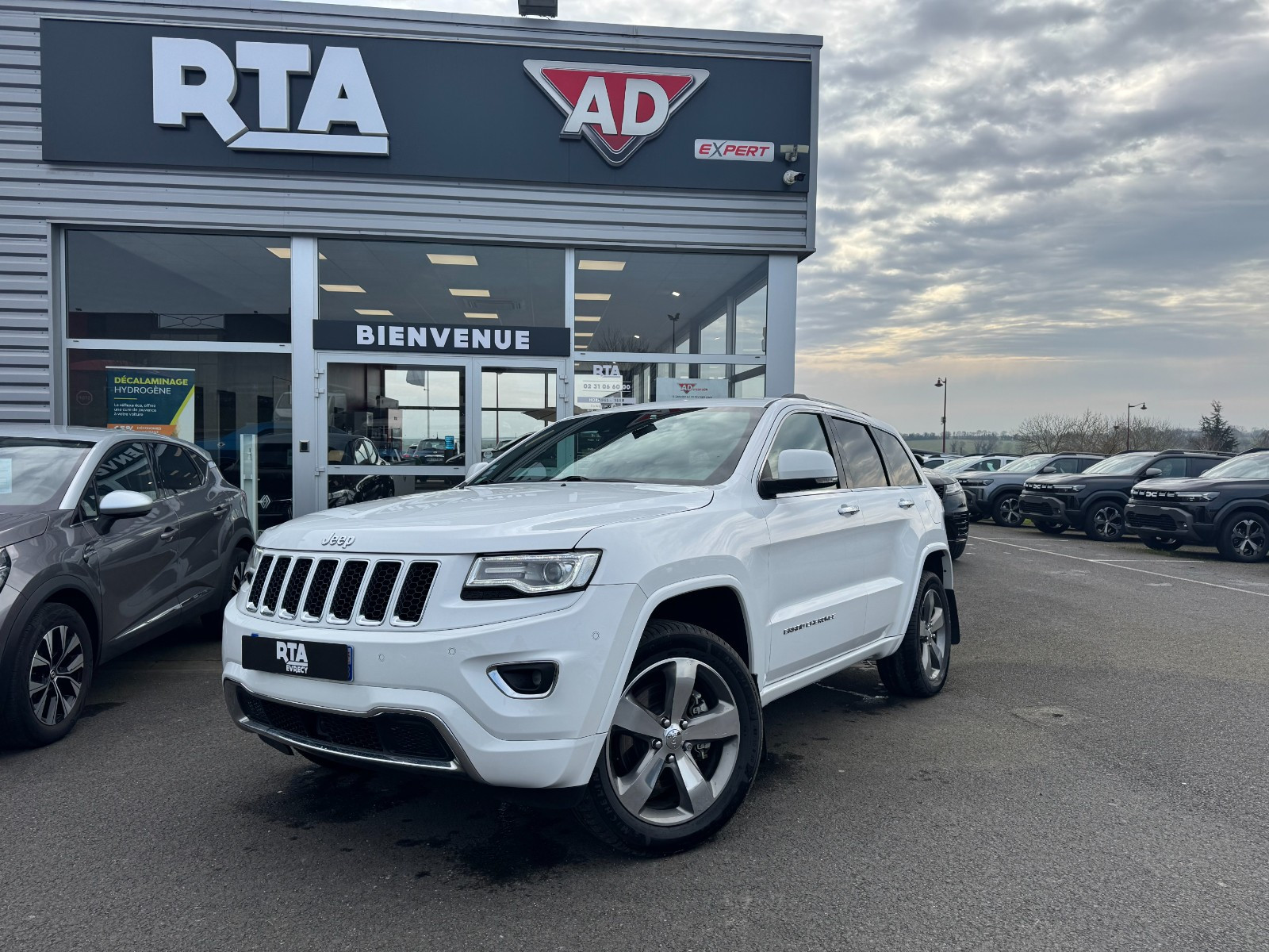 Jeep GRAND CHEROKEE