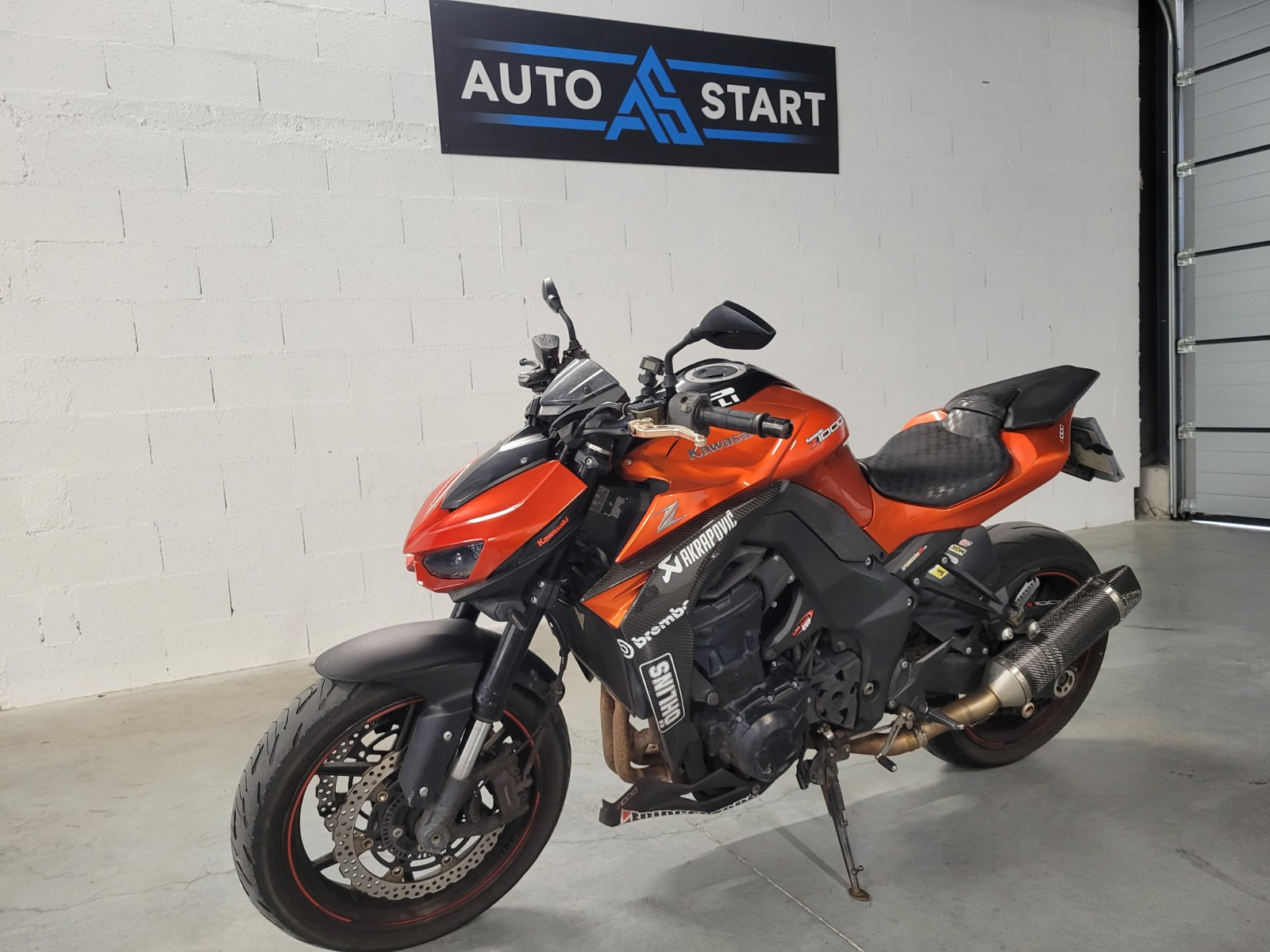 KAWASAKI Z1000 Standard