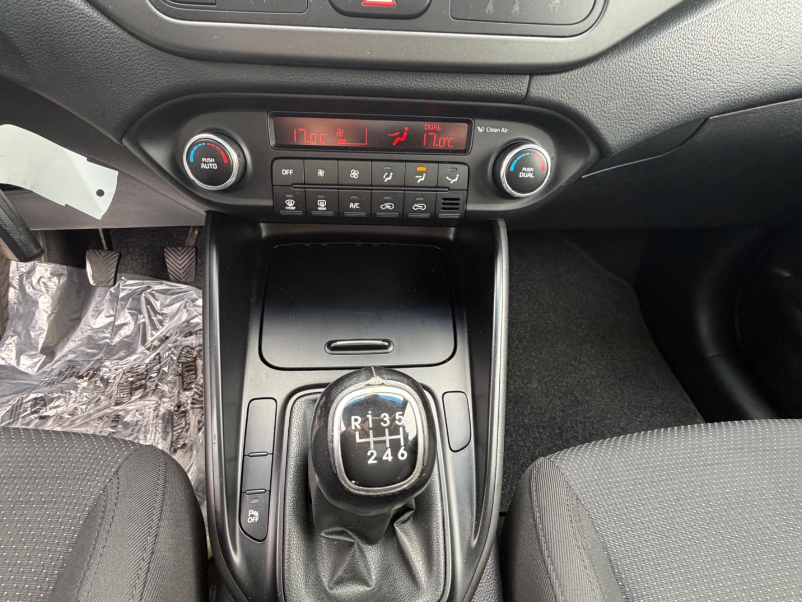 KIA CARENS - vue 1