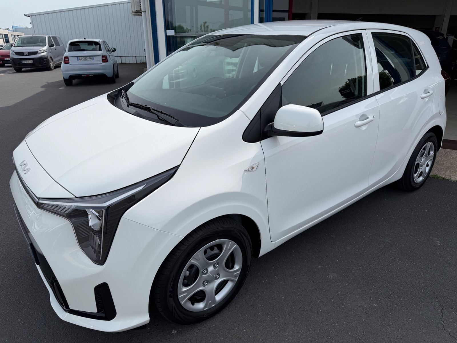 KIA PICANTO ACTIVE 1.0L 68 CH - vue 1