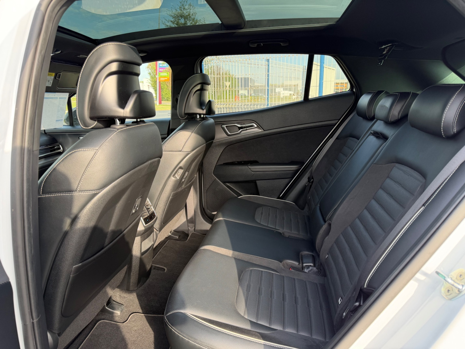 KIA Sportage GT LINE PREMIUM PHEV 265 CH 4X4 - vue 1