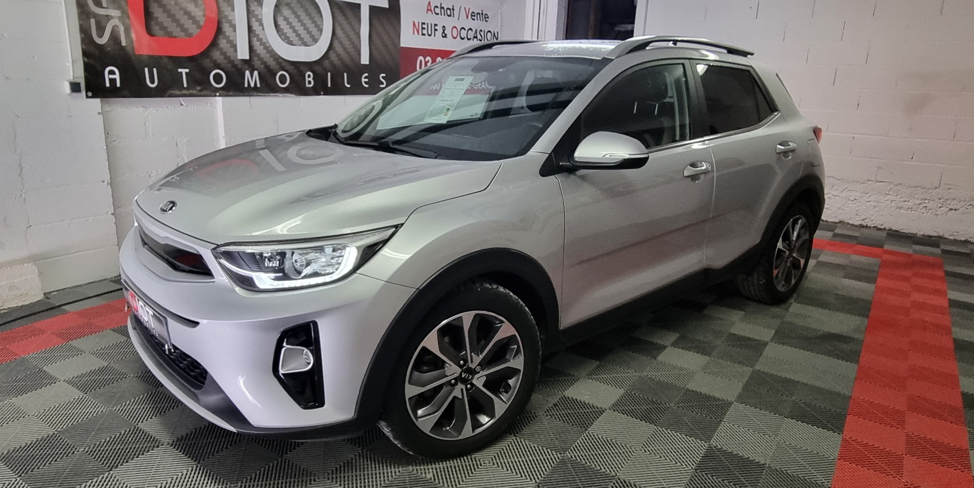 KIA STONIC