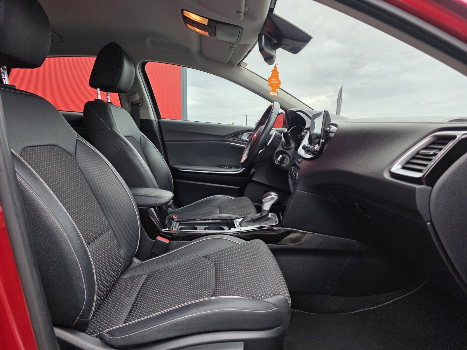 KIA XCEED 1.4 T-GDI 140ch Premium DCT7 ***Garantie 12 mois*** — photo 13