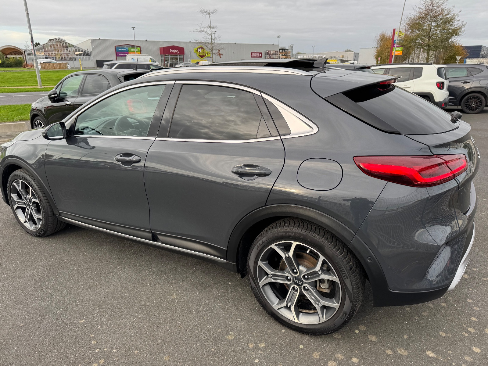 KIA XCEED LAUNCH EDITION 1.6L 115CH DCT7 - vue 1