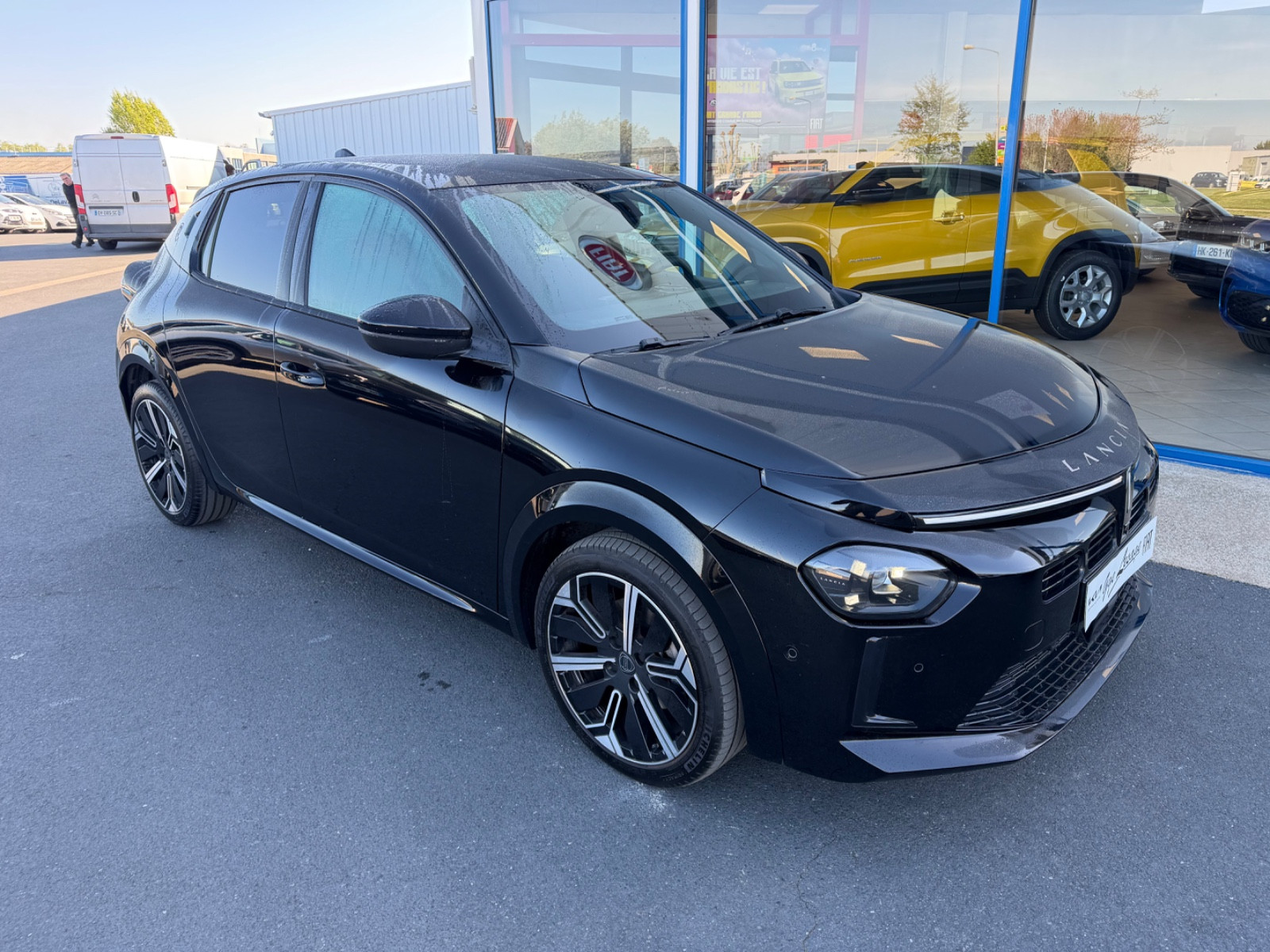 LANCIA Ypsilon Ibrida