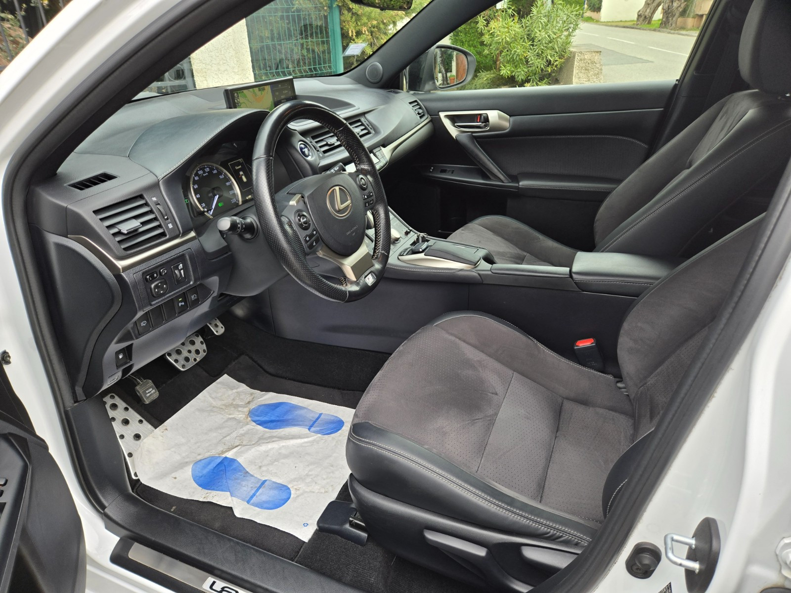 LEXUS CT - vue 1