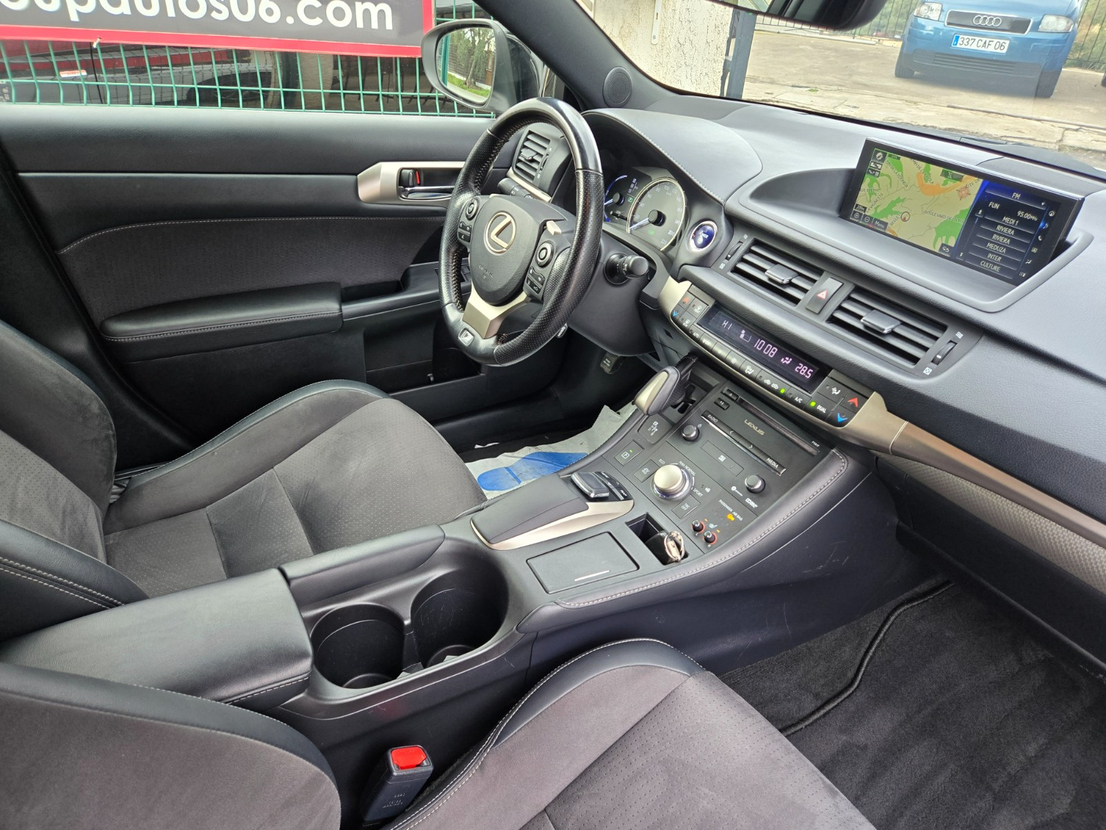 LEXUS CT - vue 1