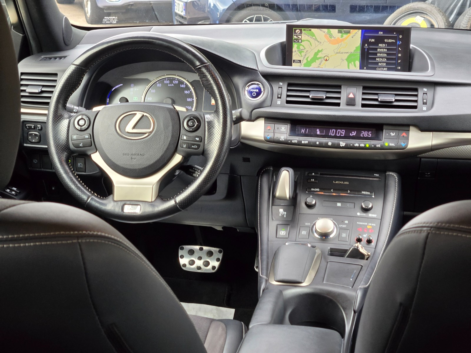 LEXUS CT - vue 1