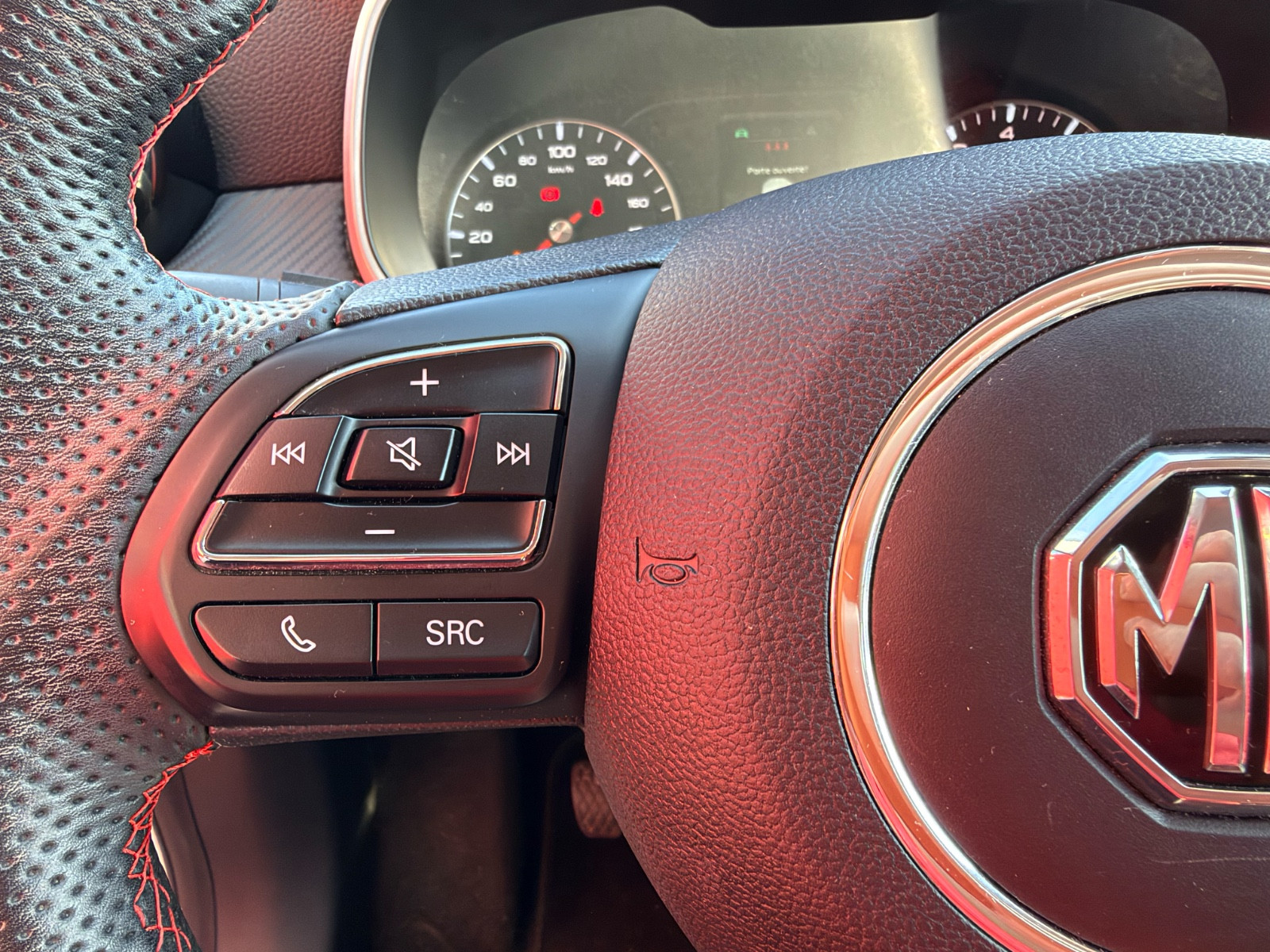 M.G. ZS 1.5 VTi-Tech 106ch Comfort — photo 22