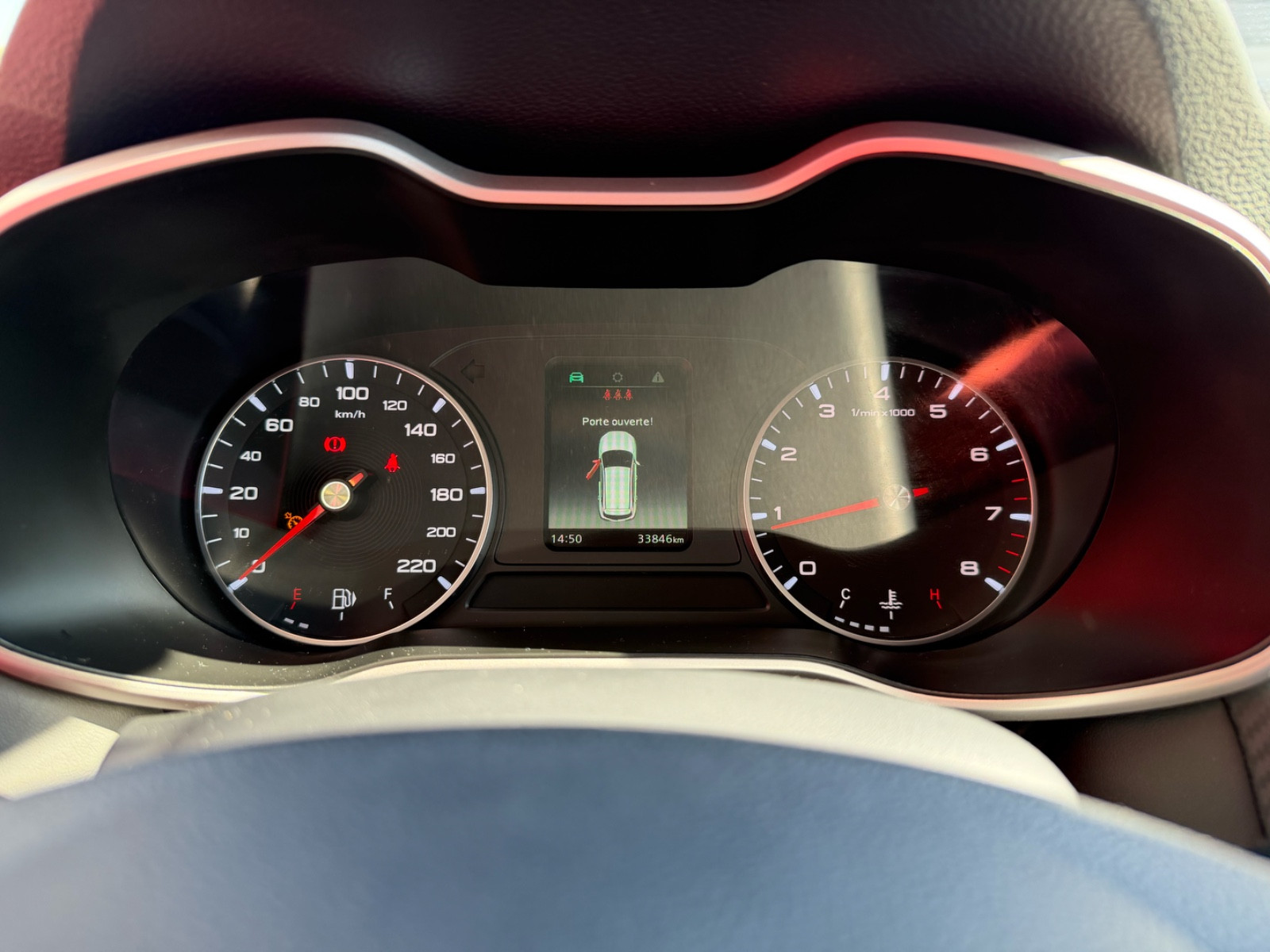 M.G. ZS 1.5 VTi-Tech 106ch Comfort — photo 23
