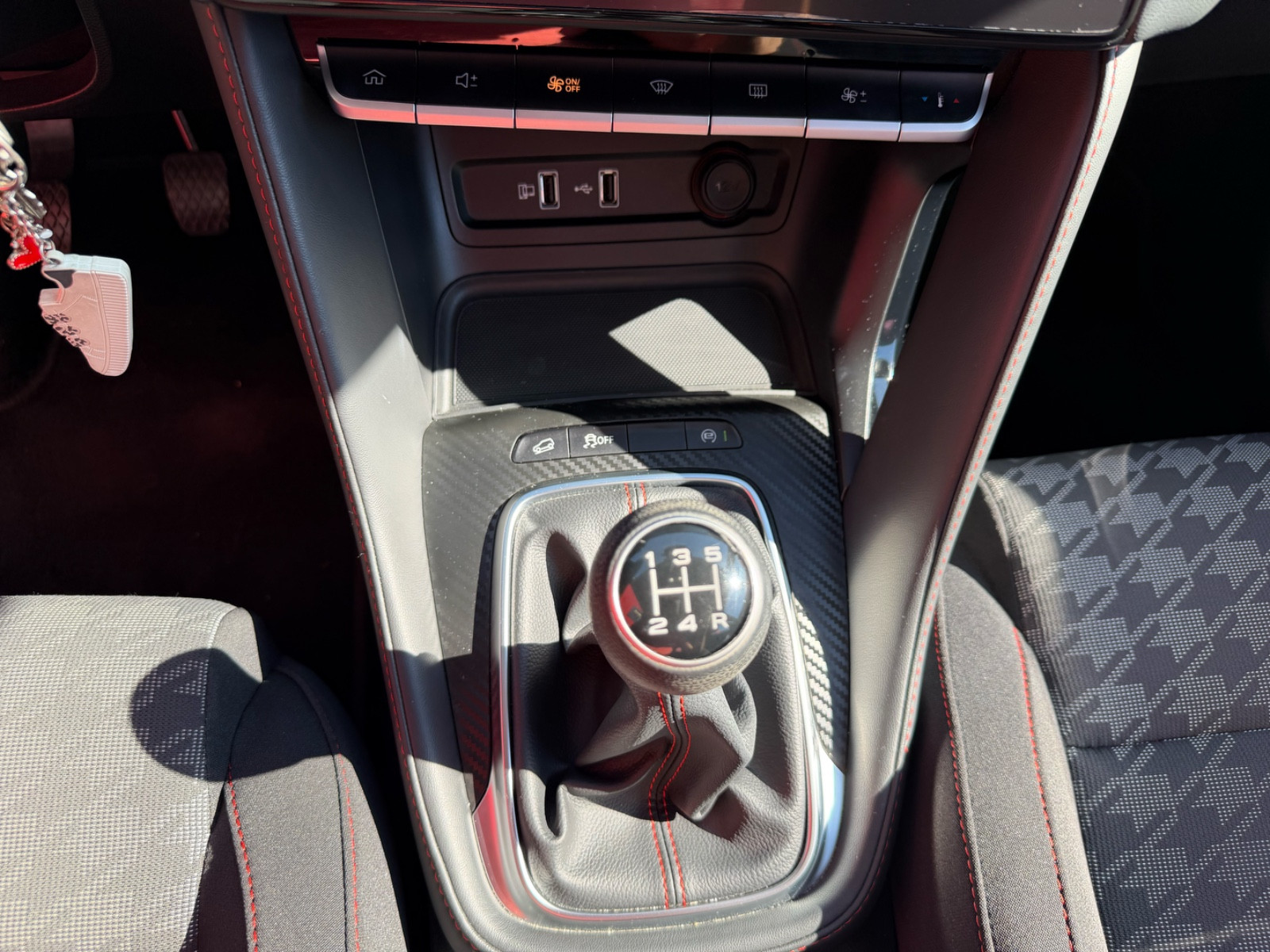 M.G. ZS 1.5 VTi-Tech 106ch Comfort — photo 25