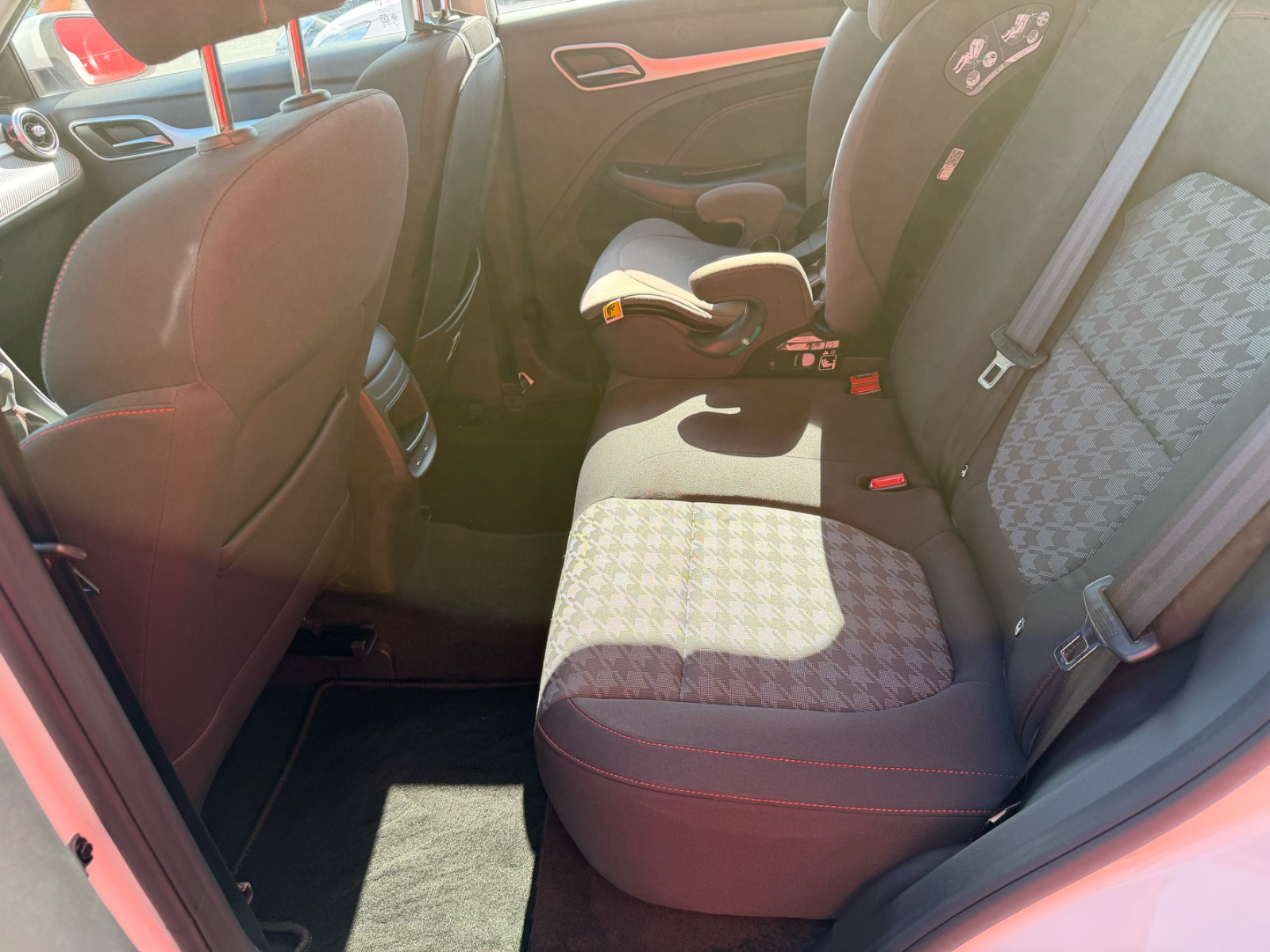 M.G. ZS 1.5 VTi-Tech 106ch Comfort — photo 16