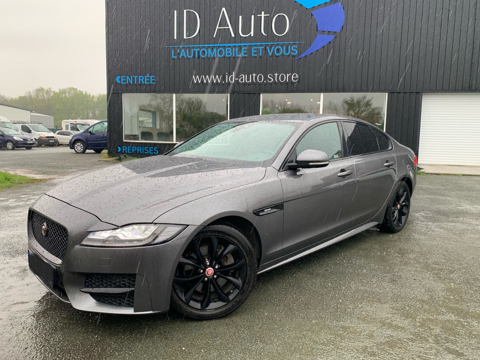 Jaguar XF