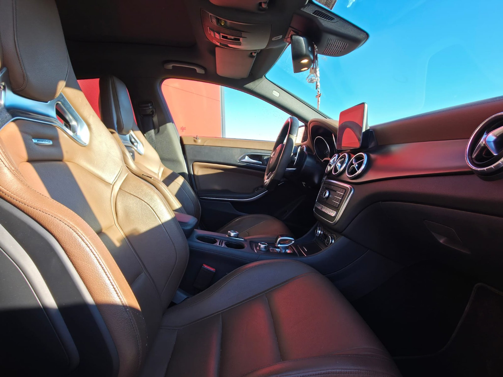Mercedes CLA 45 AMG 381ch 4Matic Speedshift DCT – GARANTIE 12 MOIS – — photo 11