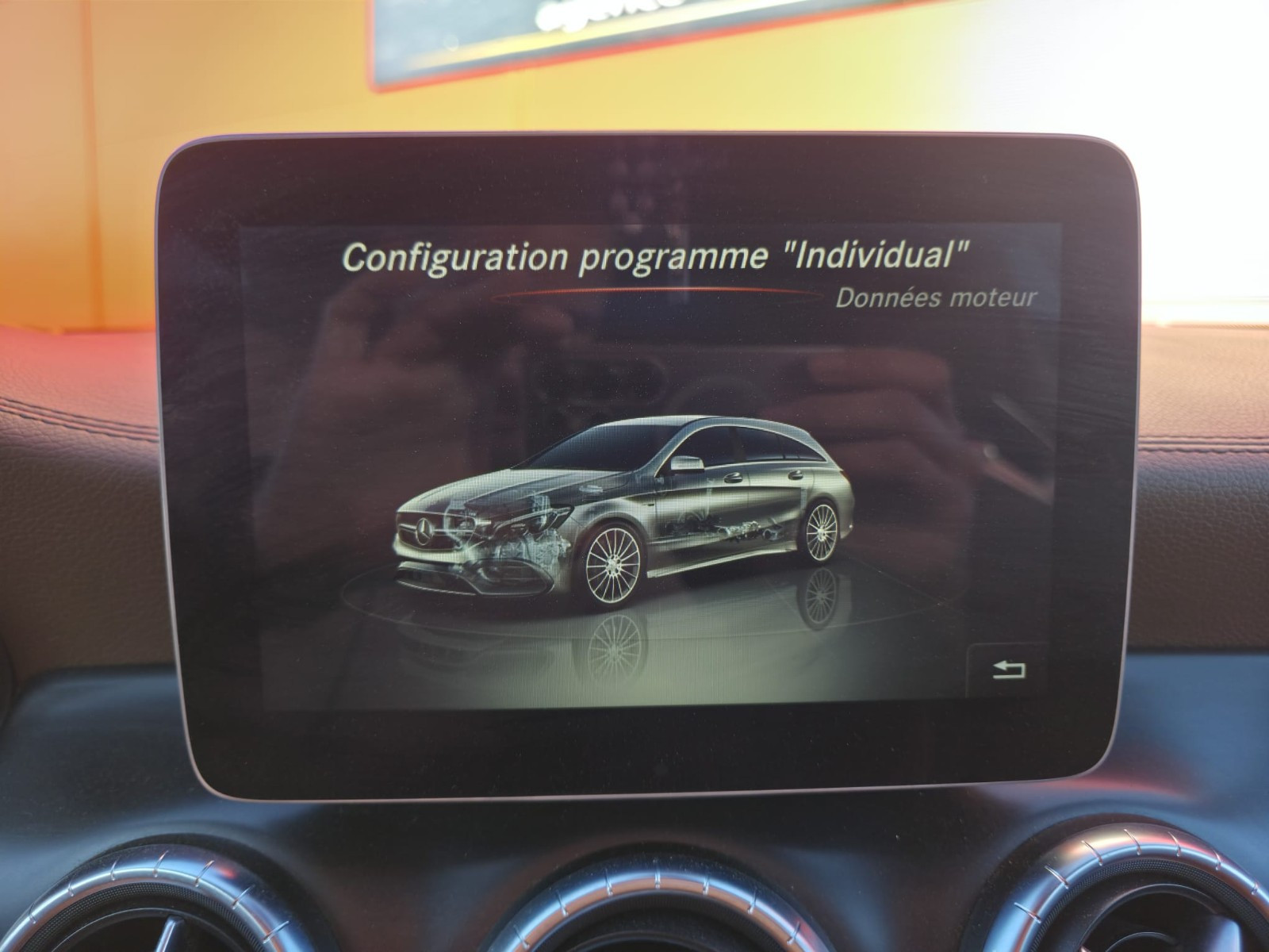 Mercedes CLA 45 AMG 381ch 4Matic Speedshift DCT – GARANTIE 12 MOIS – — photo 35