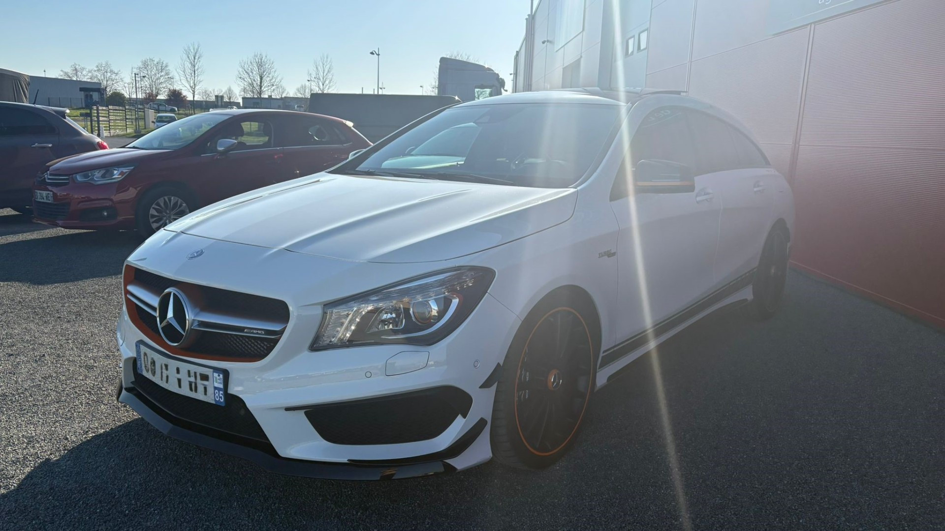 Mercedes CLA SHOOTING BRAKE 45 AMG ORANGE ART EDITION 381 CV – GARANTIE 12 MOIS — photo 3