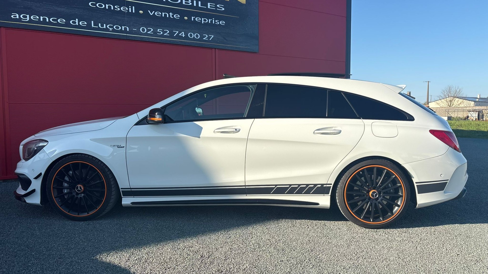 Mercedes CLA SHOOTING BRAKE 45 AMG ORANGE ART EDITION 381 CV – GARANTIE 12 MOIS — photo 8