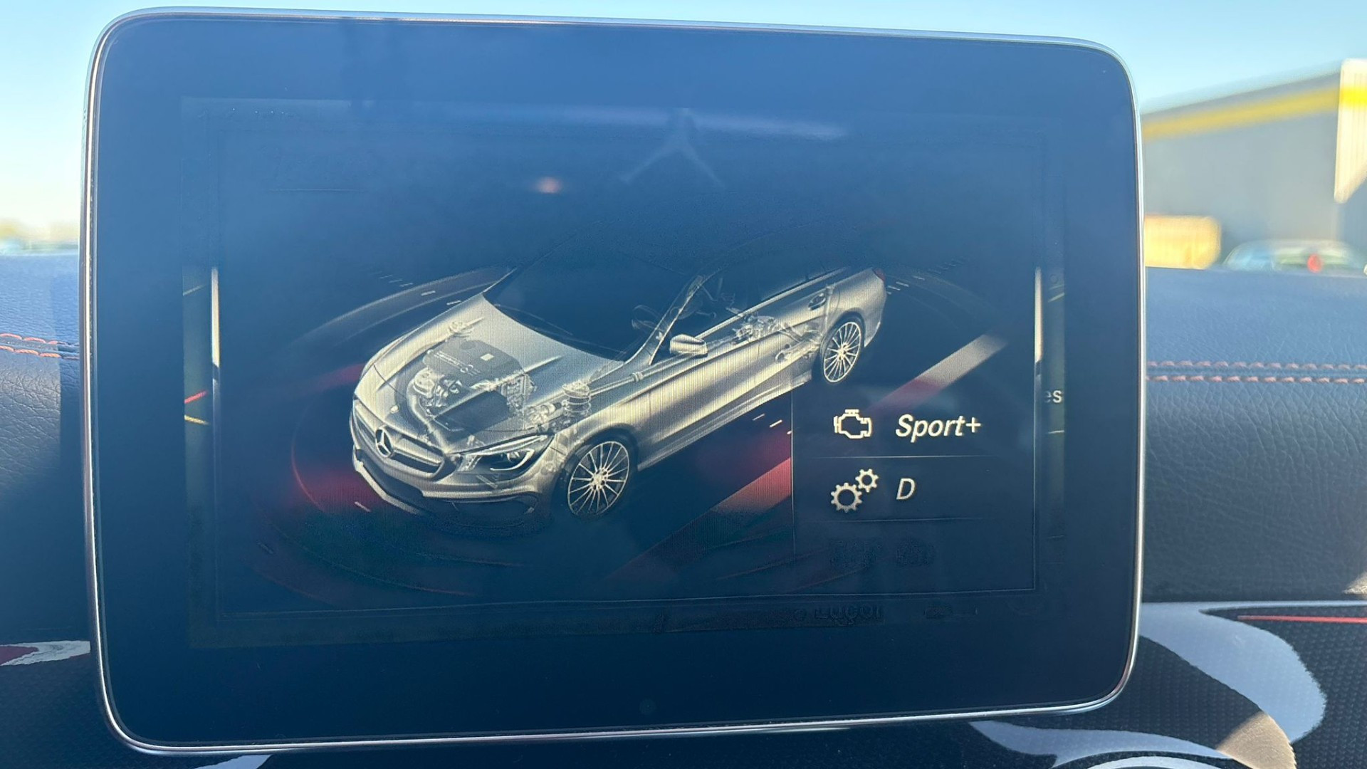 Mercedes CLA SHOOTING BRAKE 45 AMG ORANGE ART EDITION 381 CV – GARANTIE 12 MOIS — photo 28