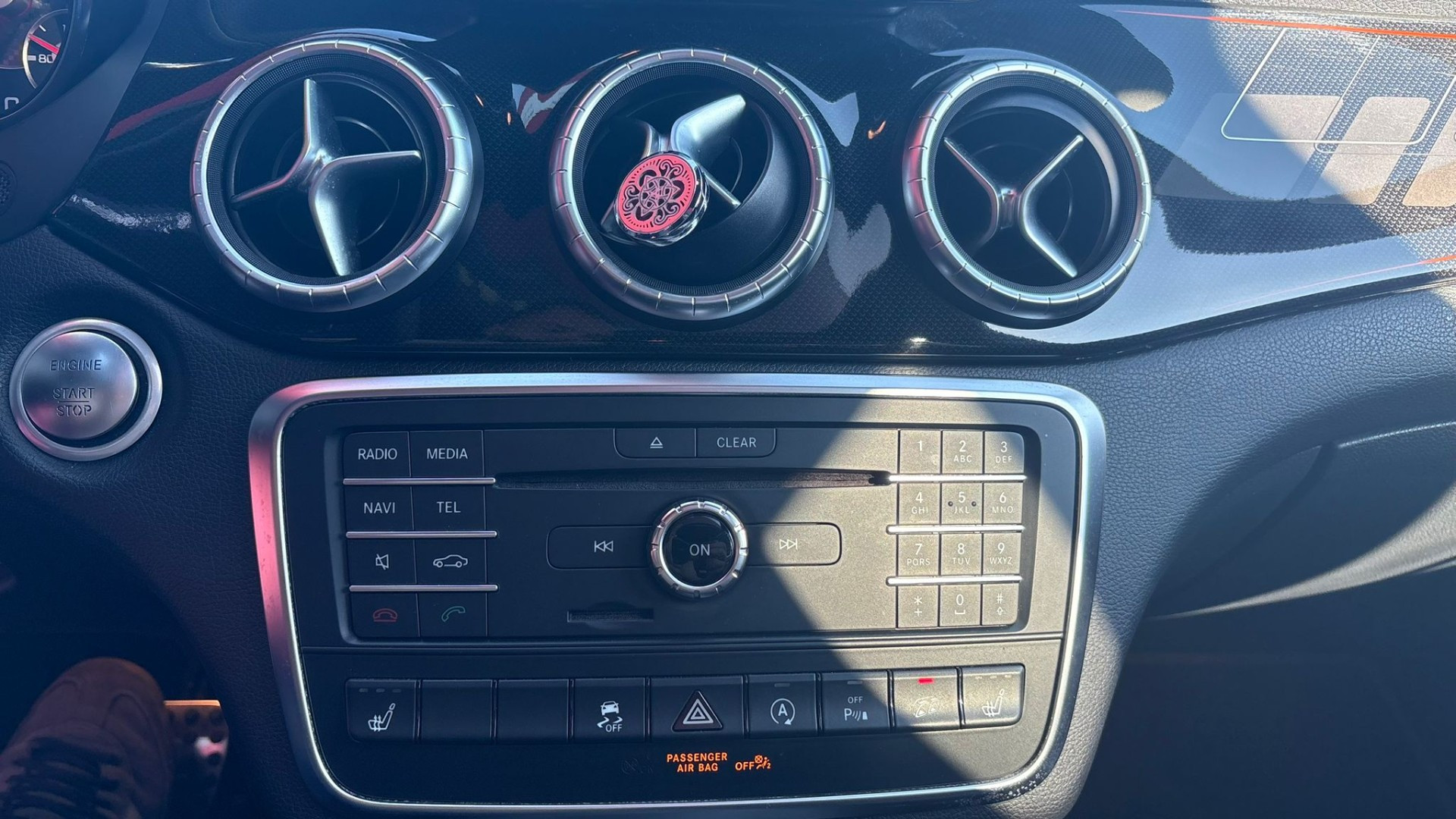 Mercedes CLA SHOOTING BRAKE 45 AMG ORANGE ART EDITION 381 CV – GARANTIE 12 MOIS — photo 31