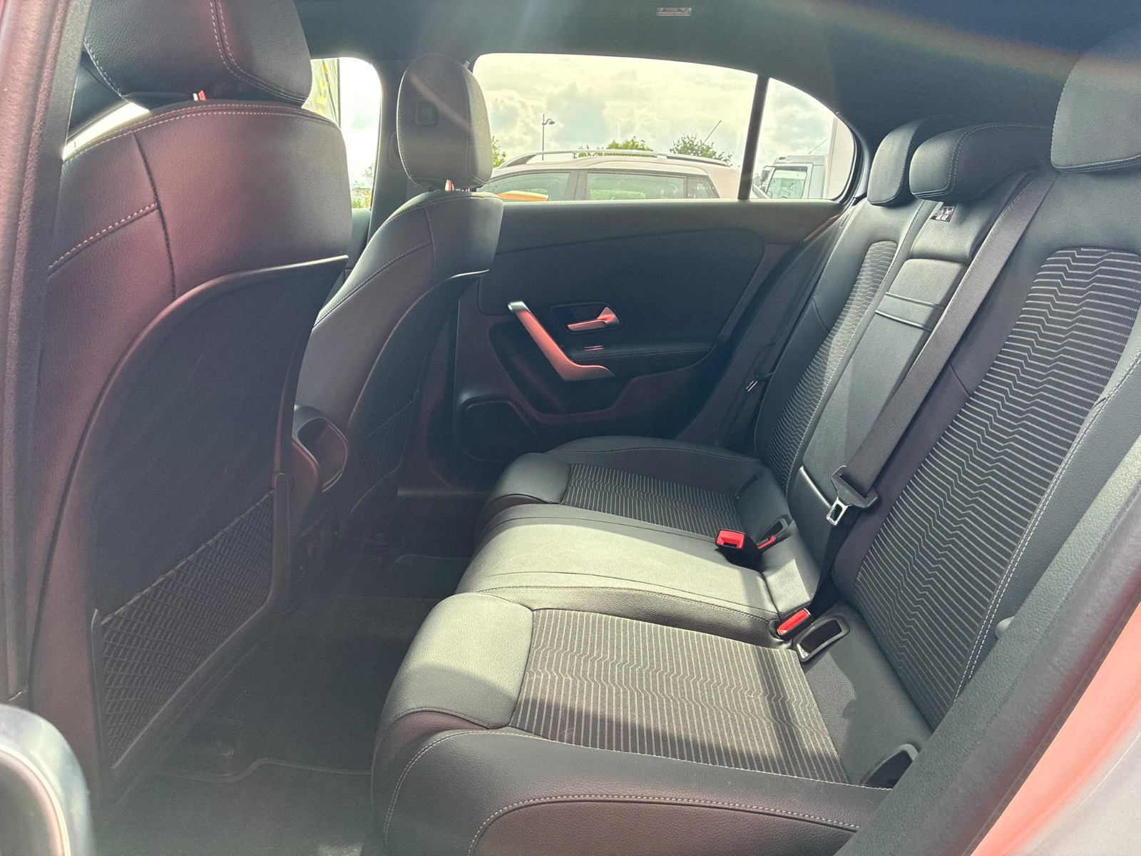 Mercedes CLASSE A 200 d 150ch Progressive Line 8G-DCT – SUIVI MERCEDES – CARPLAY – GARANTIE 12 MOIS — photo 18