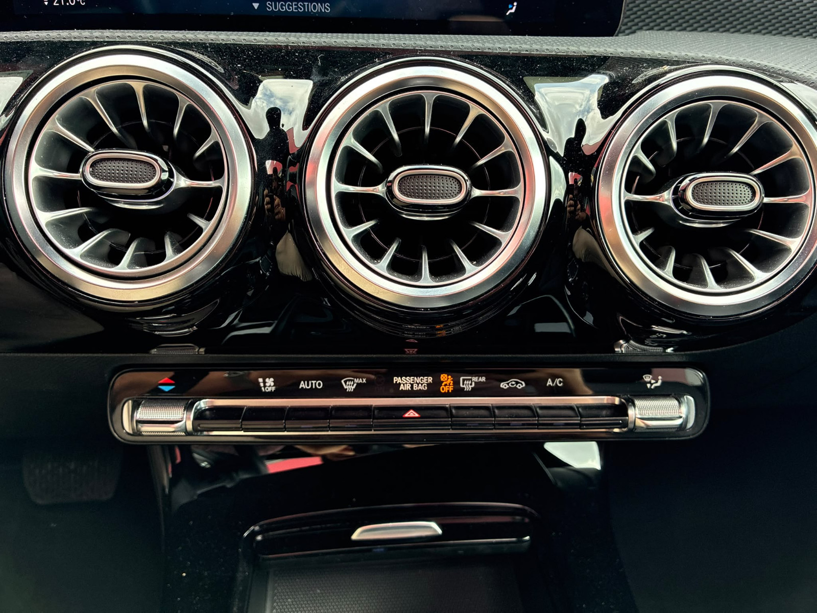 Mercedes CLASSE A 200 d 150ch Progressive Line 8G-DCT – SUIVI MERCEDES – CARPLAY – GARANTIE 12 MOIS — photo 32