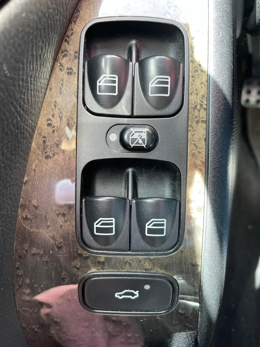 Mercedes CLASSE C C55 AMG – V8 ATMO 367cv – GARANTIE 12 MOIS — photo 18