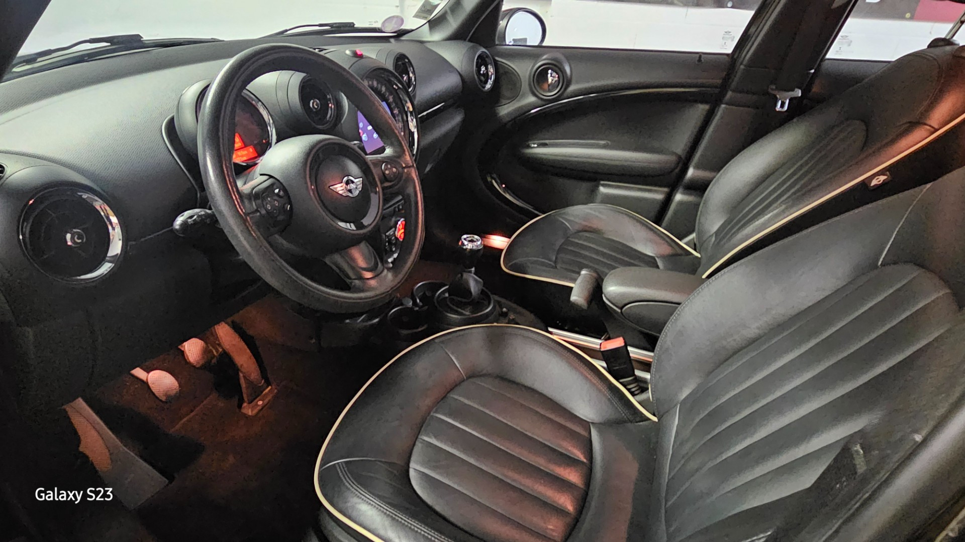 MINI Countryman - vue 1