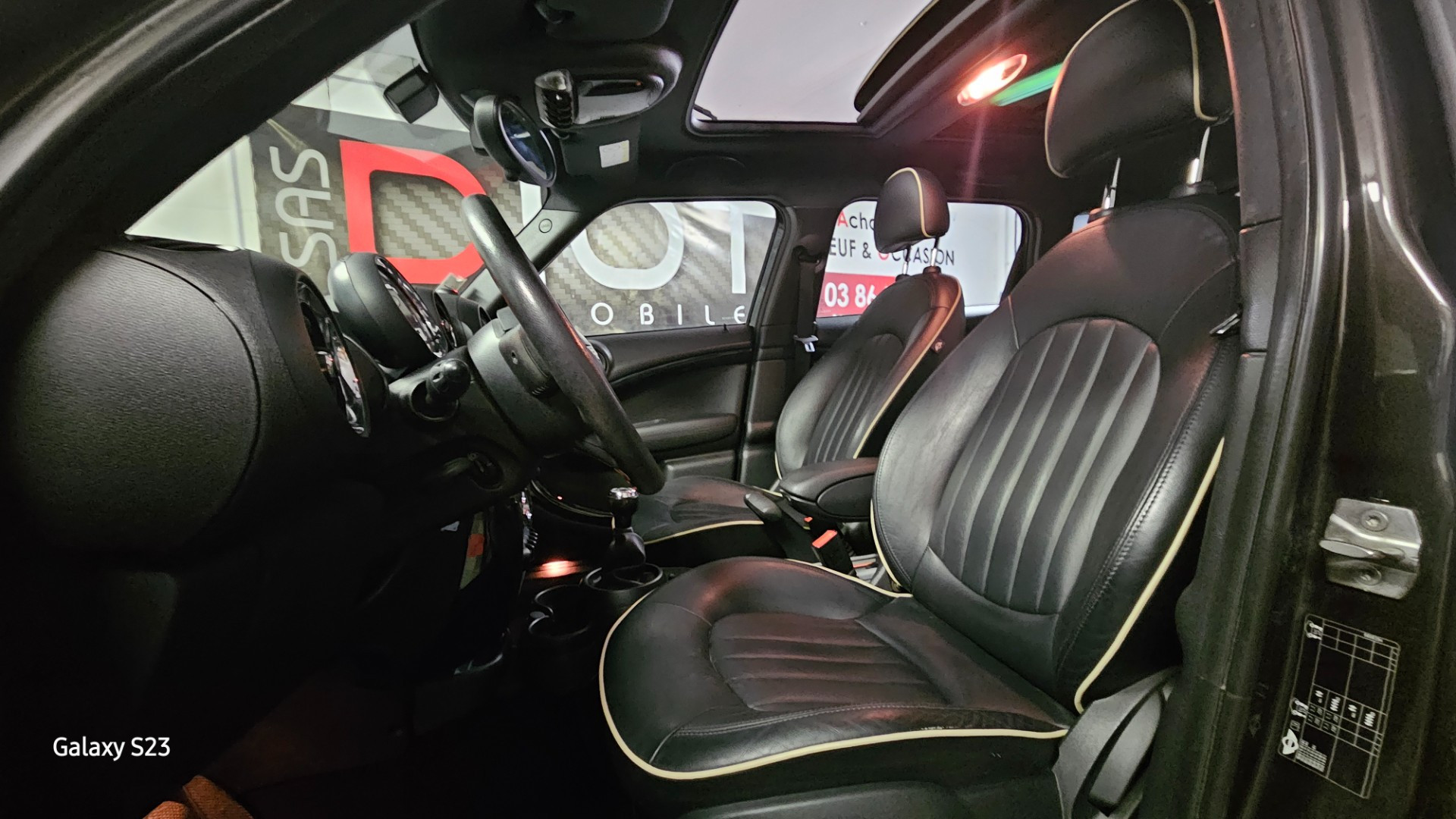 MINI Countryman - vue 1