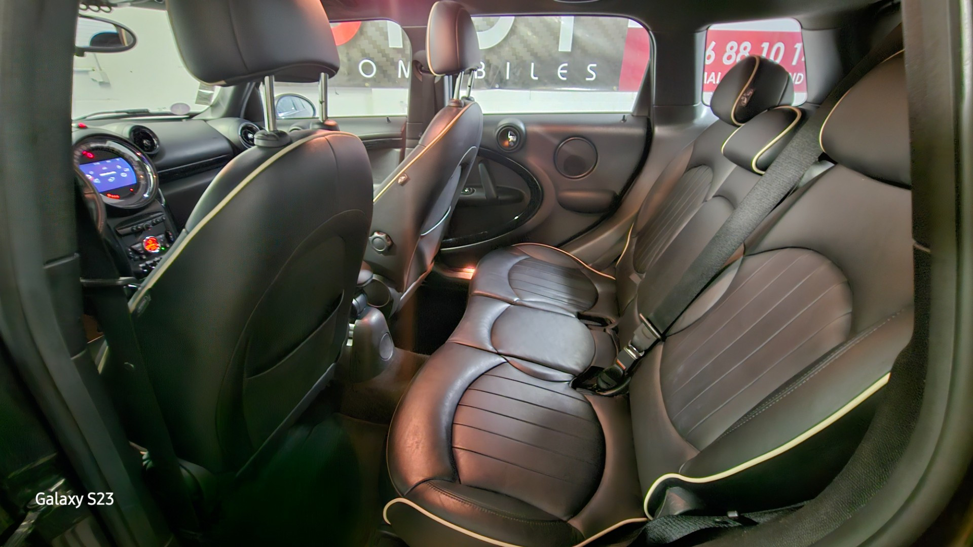 MINI Countryman - vue 1