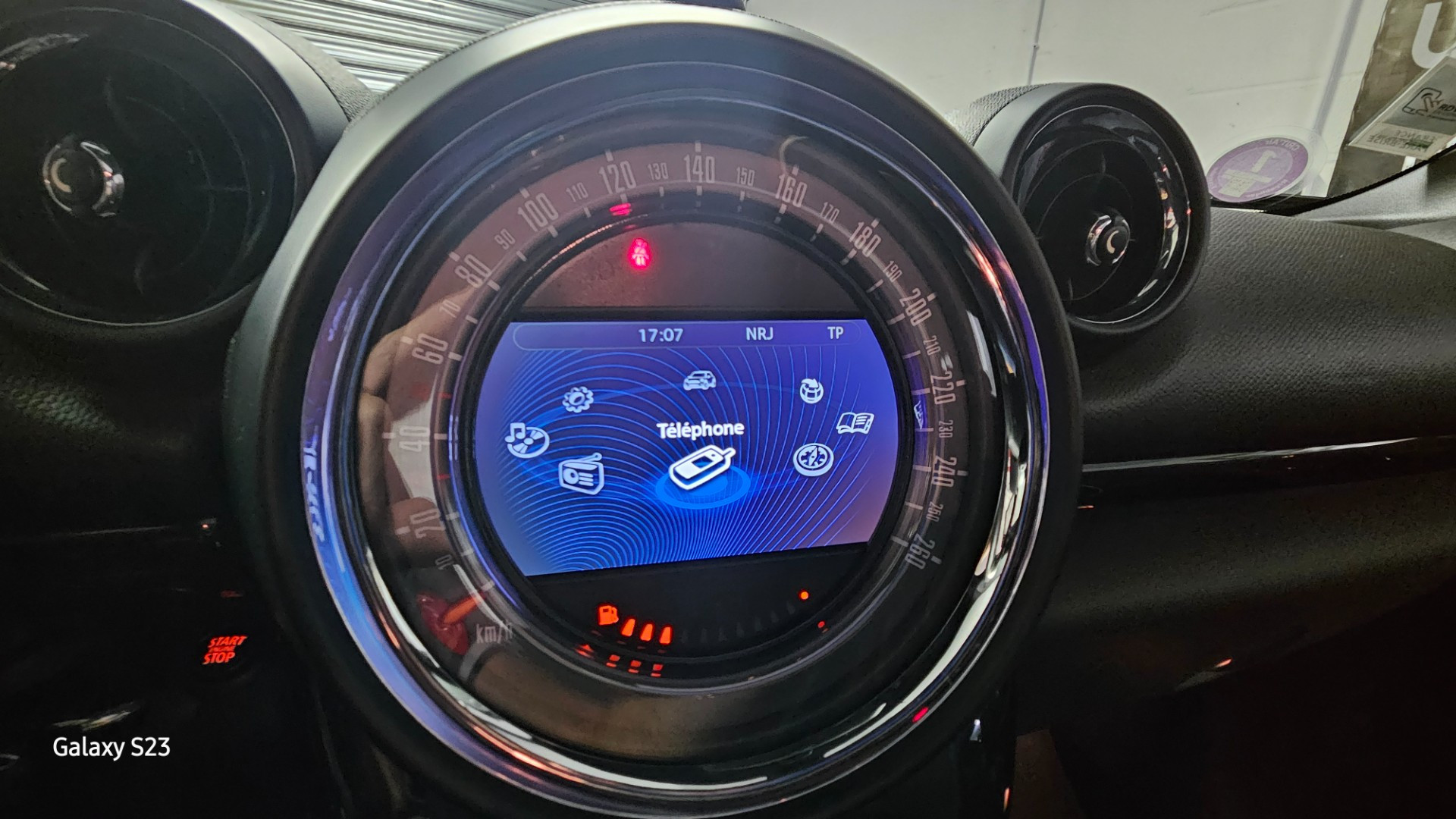 MINI Countryman - vue 1