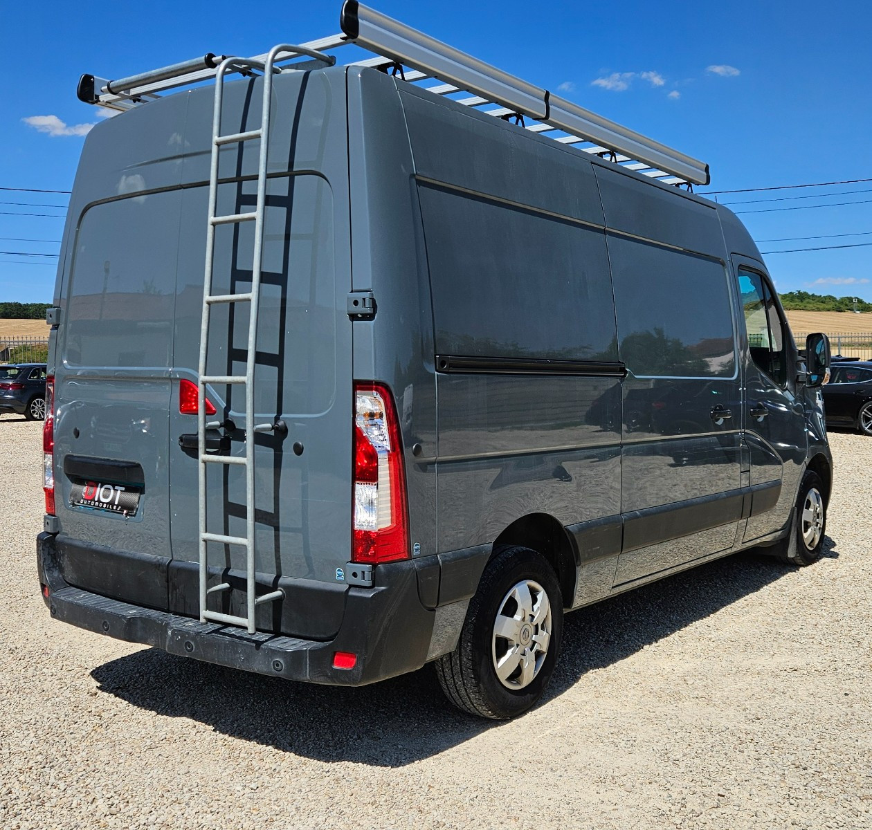 Nissan INTERSTAR FOURGON NV400 - vue 1