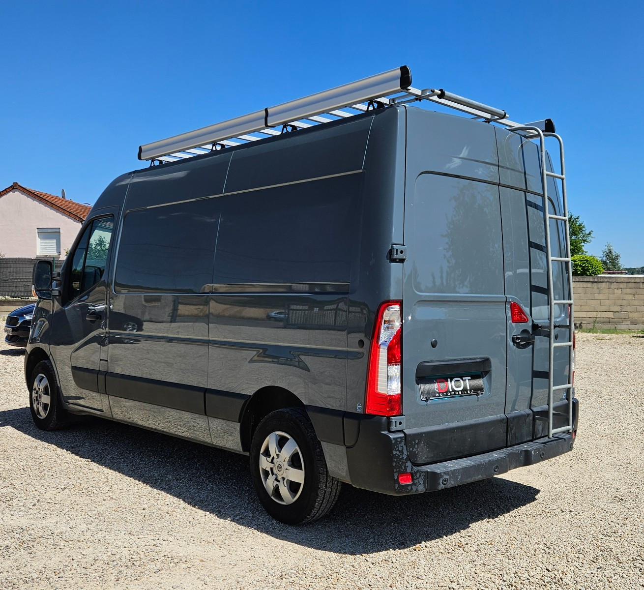 Nissan INTERSTAR FOURGON NV400 - vue 1