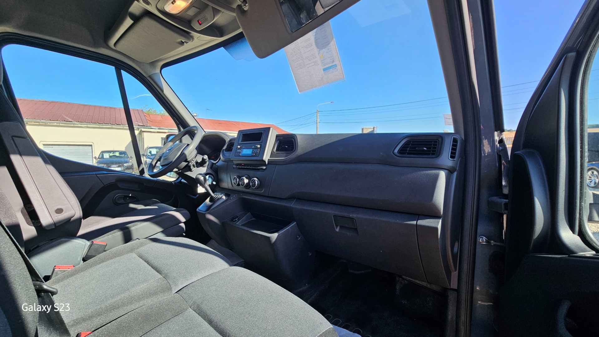 Nissan INTERSTAR FOURGON NV400 - vue 1