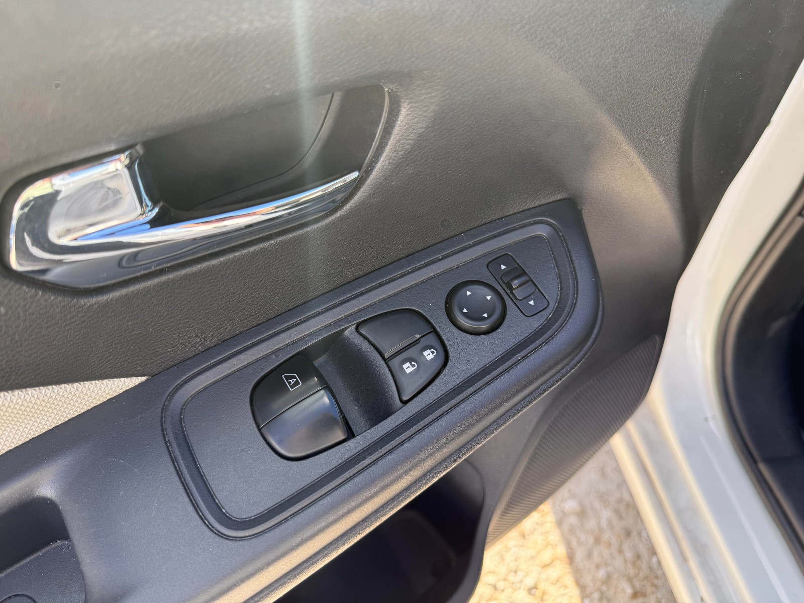 Nissan Micra - vue 1