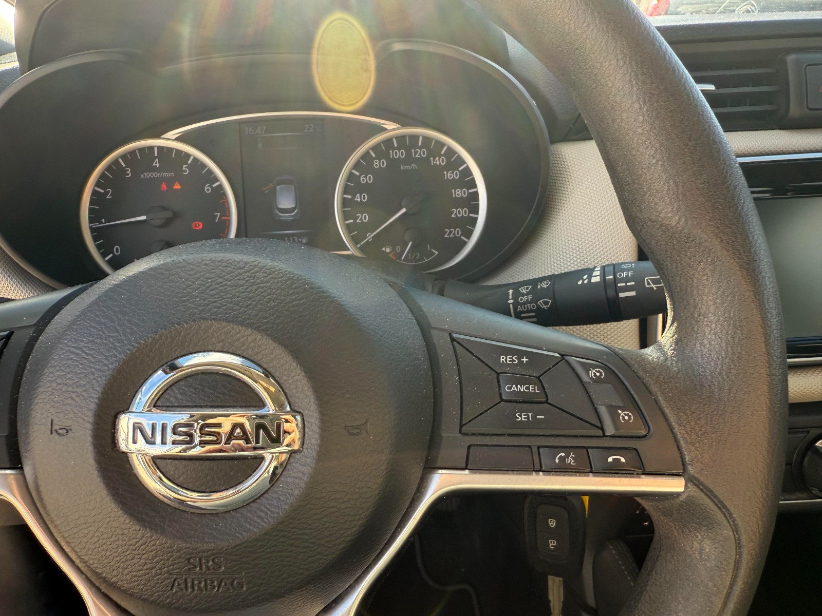 Nissan Micra - vue 1