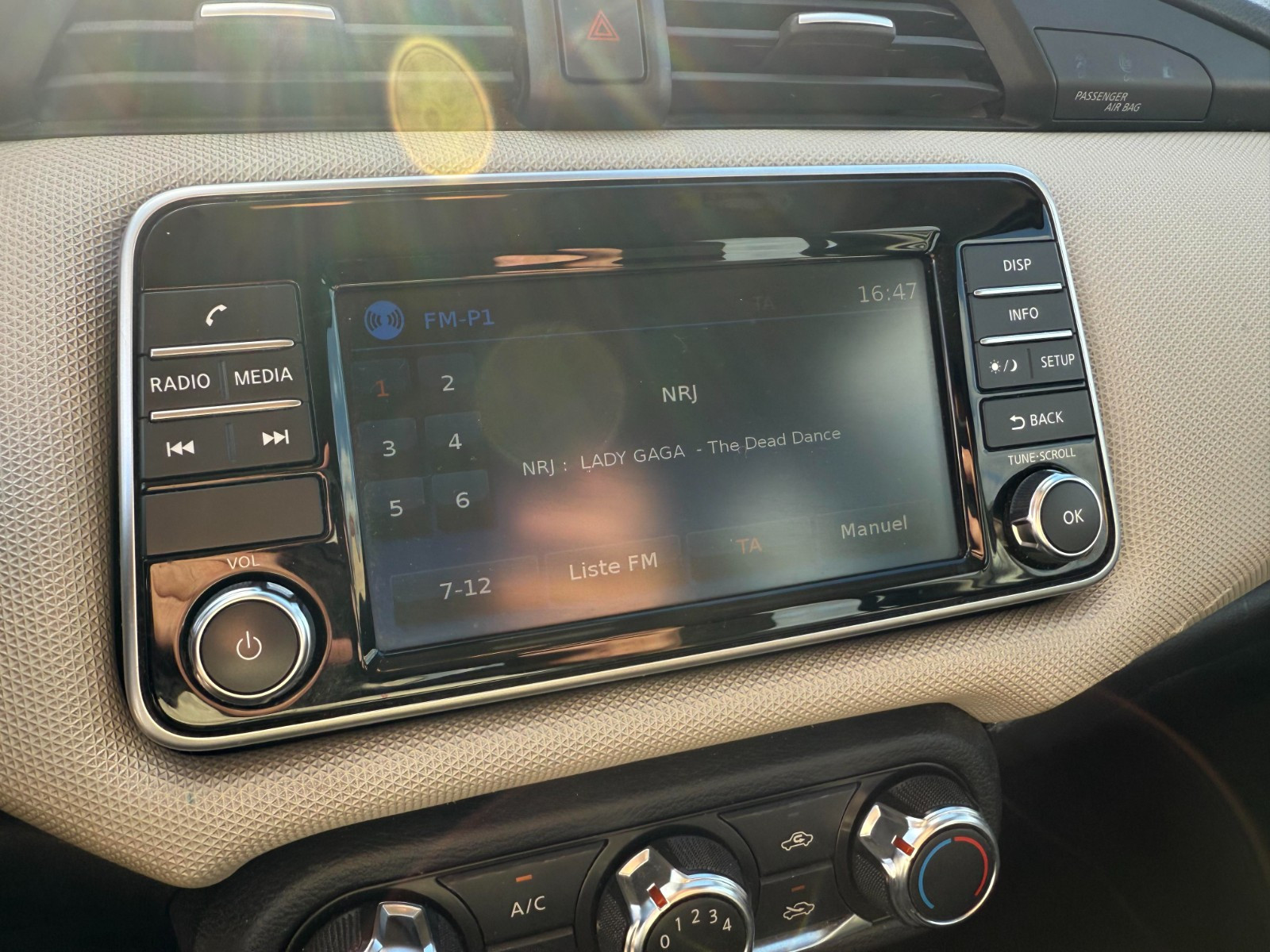 Nissan Micra - vue 1