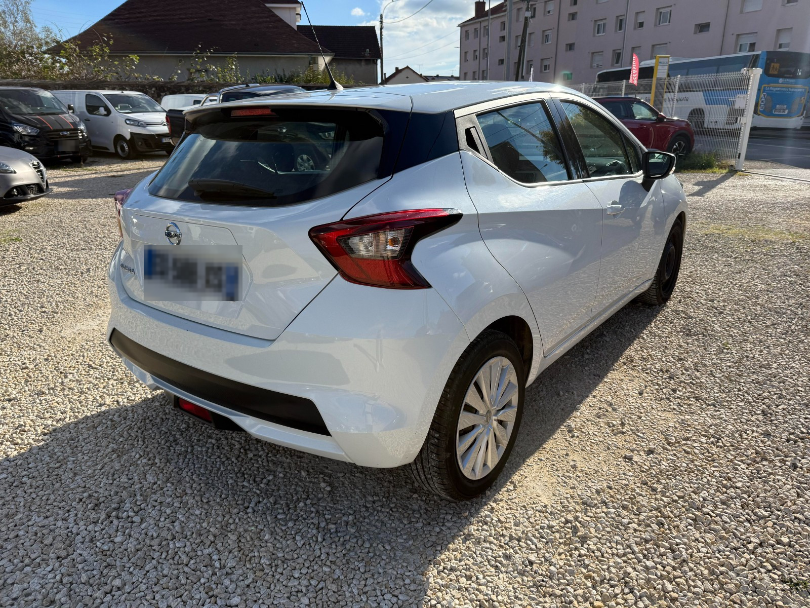 Nissan Micra - vue 1